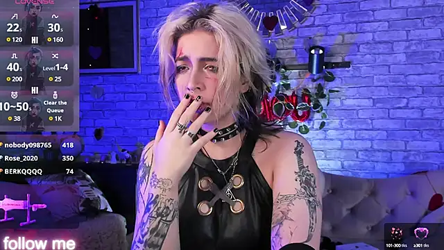 Snapshot of Alex_Howell chatting on 03-17-25, 01:03 Alex Howell online show from 03-17-25, 01:03