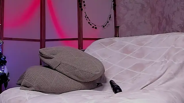 Devilina V online show from 12-28-24, 11:30