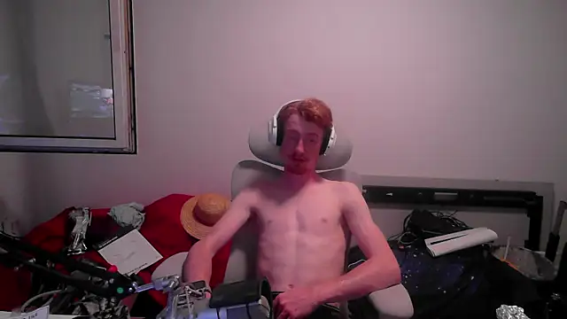 Snapshot of leon29leo chatting on 06-19-26, 07:50 leon29leo online show from 06-19-26, 07:50