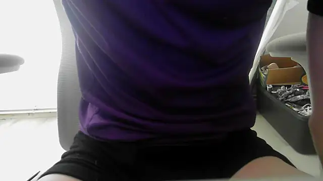 Snapshot of leon29leo chatting on 07-05-26, 10:00 leon29leo online show from 07-05-26, 10:00