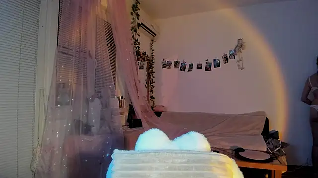 Snapshot of Jenny_darling_love chatting on 09-08-25, 05:45 Jenny darling love online show from 09-08-25, 05:45