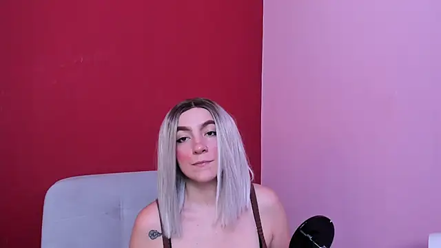 Snapshot of Kate_bunny_ chatting on 02-12-26, 11:05 Kate bunny online show from 02-12-26, 11:05