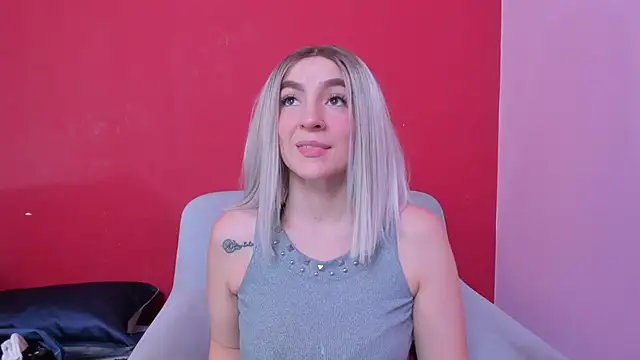 Snapshot of Kate_bunny_ chatting on 02-18-26, 12:12 Kate bunny online show from 02-18-26, 12:12