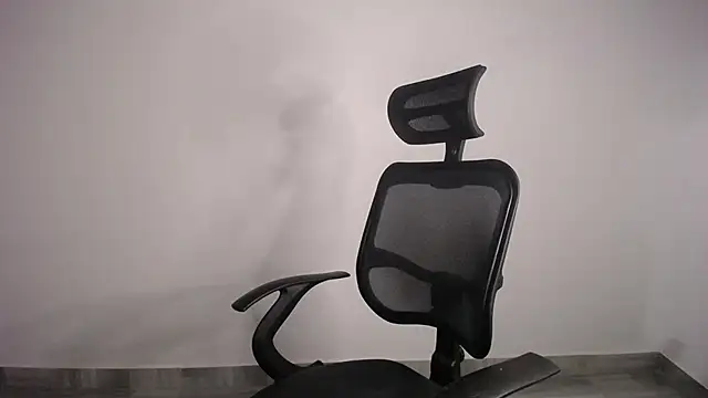 Snapshot of present_the_magic chatting on 02-21-25, 02:50 present the magic online show from 02-21-25, 02:50