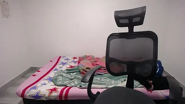 Snapshot of present_the_magic chatting on 09-20-25, 09:38 present the magic online show from 09-20-25, 09:38