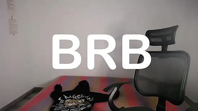 Snapshot of present_the_magic chatting on 09-22-25, 11:40 present the magic online show from 09-22-25, 11:40