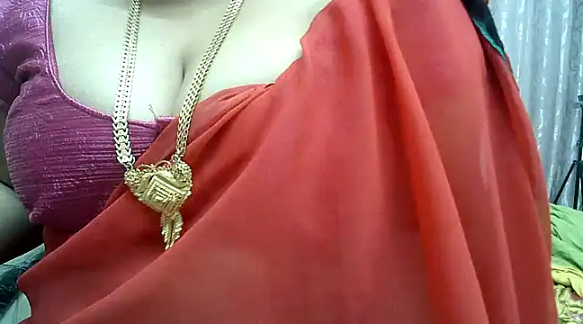 Snapshot of hot_pavitra chatting on 12-17-24, 06:09 hot pavitra online show from 12-17-24, 06:09