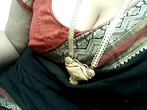 Snapshot of hot_pavitra chatting on 01-11-25, 05:40 hot pavitra online show from 01-11-25, 05:40