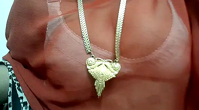 Snapshot of hot_pavitra chatting on 02-24-25, 05:53 hot pavitra online show from 02-24-25, 05:53