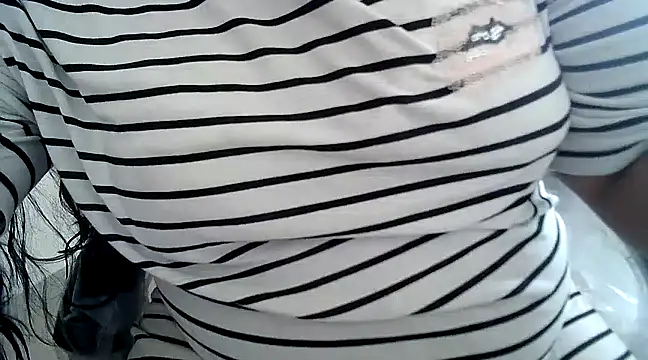 Snapshot of hot_pavitra chatting on 03-23-25, 05:32 hot pavitra online show from 03-23-25, 05:32