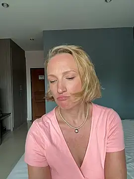 UmaTruewoman online show from 04-09-26, 06:19