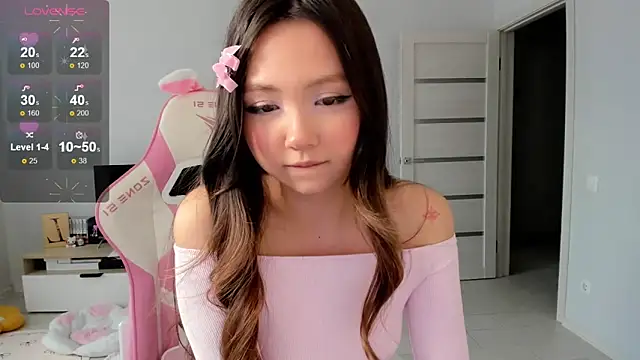 Fluffy Rose online show from 04-01-26, 09:32