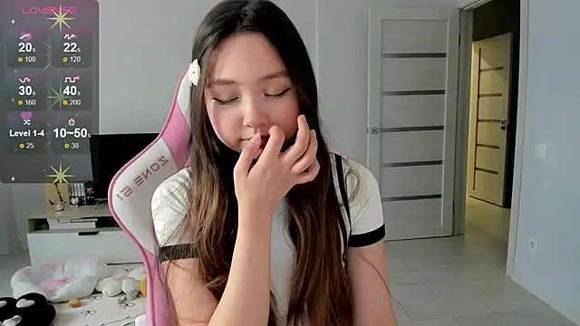 Fluffy Rose online show from 05-13-26, 04:21