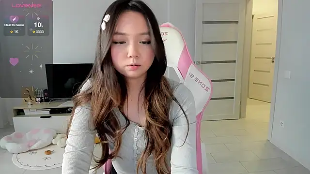Fluffy Rose online show from 05-16-26, 10:36
