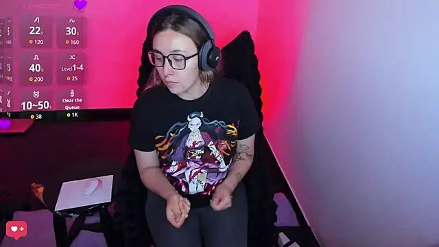 bonnie moon  online show from 02-10-26, 07:51