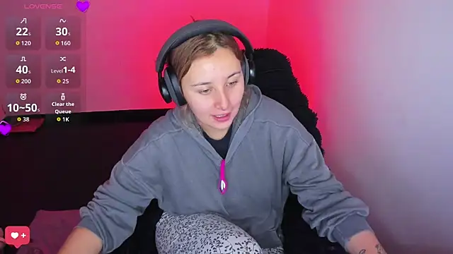 bonnie moon  online show from 03-28-26, 08:25