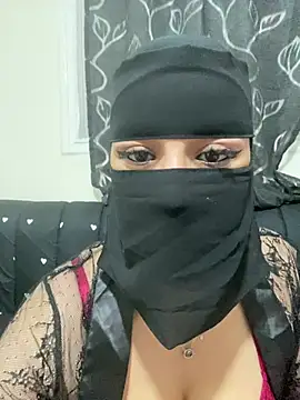 Snapshot of mari_layali chatting on 07-10-26, 10:01 mari layali online show from 07-10-26, 10:01