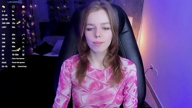 Snapshot of Tina_Tayllor chatting on 02-11-25, 12:27 Tina Tayllor online show from 02-11-25, 12:27