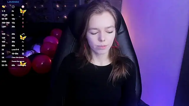 Snapshot of Tina_Tayllor chatting on 02-12-25, 04:11 Tina Tayllor online show from 02-12-25, 04:11