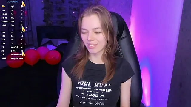 Snapshot of Tina_Tayllor chatting on 02-26-25, 07:38 Tina Tayllor online show from 02-26-25, 07:38