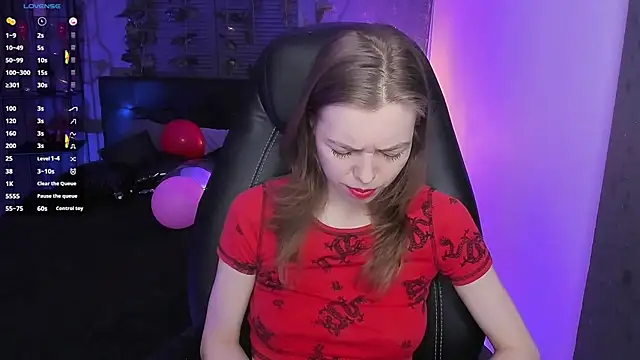 Snapshot of Tina_Tayllor chatting on 03-05-25, 04:24 Tina Tayllor online show from 03-05-25, 04:24