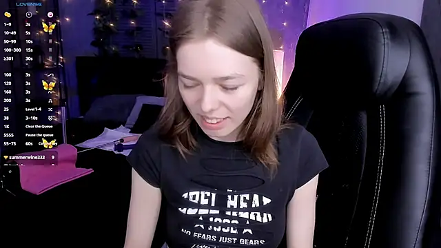 Snapshot of Tina_Tayllor chatting on 03-19-25, 07:38 Tina Tayllor online show from 03-19-25, 07:38