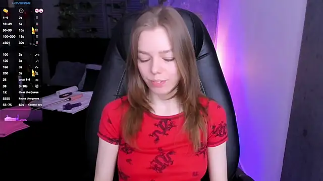 Snapshot of Tina_Tayllor chatting on 03-22-25, 04:58 Tina Tayllor online show from 03-22-25, 04:58