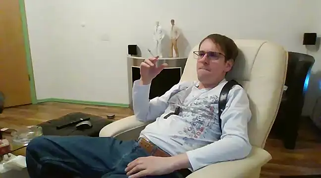 Snapshot of Minm666 chatting on 01-16-25, 10:12 Minm666 online show from 01-16-25, 10:12