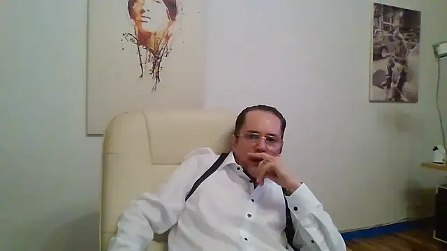 Snapshot of Minm666 chatting on 02-02-25, 11:00 Minm666 online show from 02-02-25, 11:00