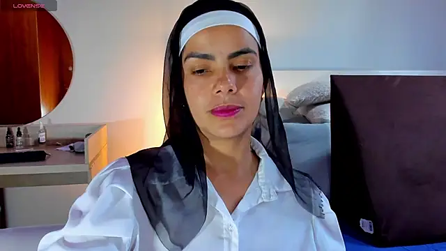 ClaraMariaMon online show from 03-17-25, 07:37