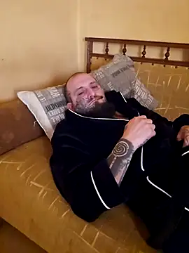 Snapshot of TattooedDick92 chatting on 01-02-25, 08:28 TattooedDick92 online show from 01-02-25, 08:28