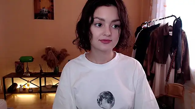 Snapshot of CuteRuby99 chatting on 10-12-25, 10:47 CuteRuby99 online show from 10-12-25, 10:47