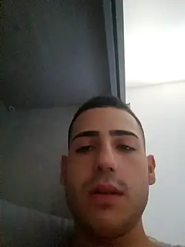 Snapshot of Nicolas3091 chatting on 07-17-26, 07:15 Nicolas3091 online show from 07-17-26, 07:15