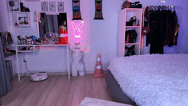 Marcellean online show from 10-14-25, 03:40