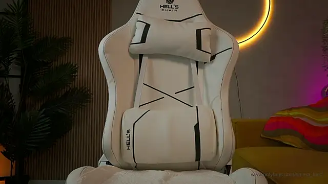 emma land online show from 02-10-26, 07:07