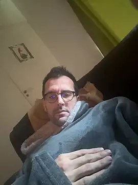 Snapshot of byakkotorra chatting on 03-02-25, 10:35 byakkotorra online show from 03-02-25, 10:35