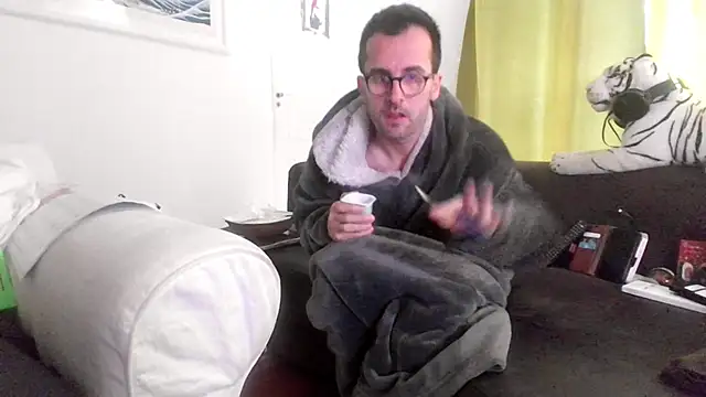 Snapshot of byakkotorra chatting on 03-02-25, 03:37 byakkotorra online show from 03-02-25, 03:37