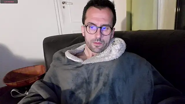 Snapshot of byakkotorra chatting on 03-11-25, 08:42 byakkotorra online show from 03-11-25, 08:42