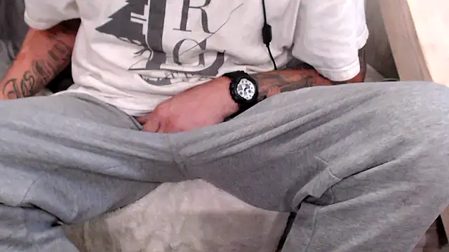 Snapshot of JohnnyKorrupt_ chatting on 10-10-25, 03:05 JohnnyKorrupt  online show from 10-10-25, 03:05