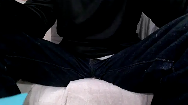 Snapshot of JohnnyKorrupt_ chatting on 10-16-25, 09:43 JohnnyKorrupt  online show from 10-16-25, 09:43