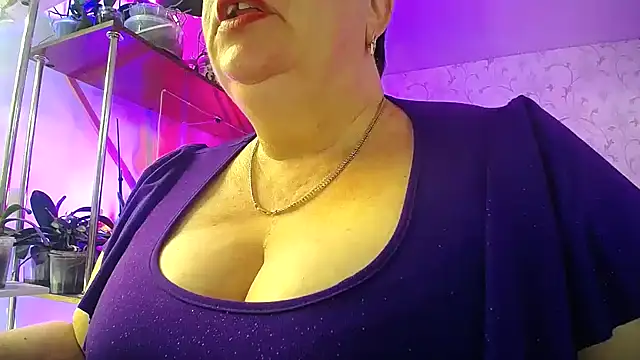  Sweet Woman online show from 02-25-26, 01:21