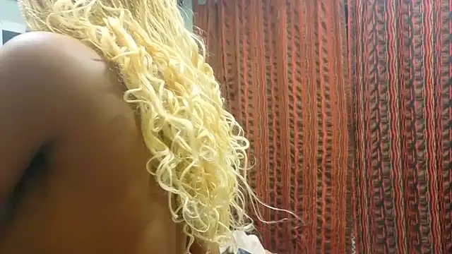 CaramelDelux27 online show from 10-21-25, 11:16