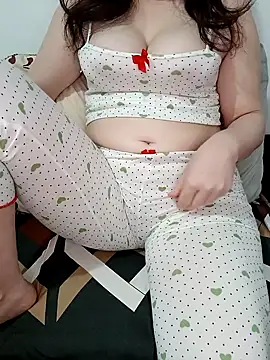 Snapshot of Sabrina-Sex chatting on 09-27-25, 02:00 Sabrina-Sex online show from 09-27-25, 02:00