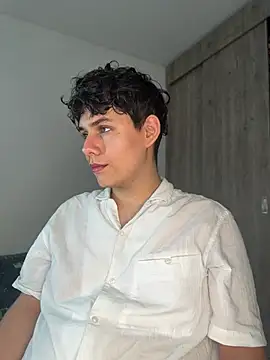Snapshot of Naytoon__lex chatting on 07-16-26, 11:00 Naytoon lex online show from 07-16-26, 11:00