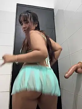 melyescobar online show from 02-18-26, 03:57