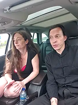 Leyla Lawless online show from 04-15-26, 01:18