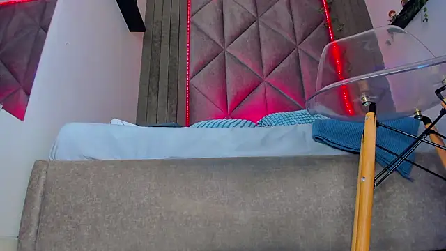 Snapshot of BriaConner_ chatting on 01-17-26, 03:00 BriaConner online show from 01-17-26, 03:00