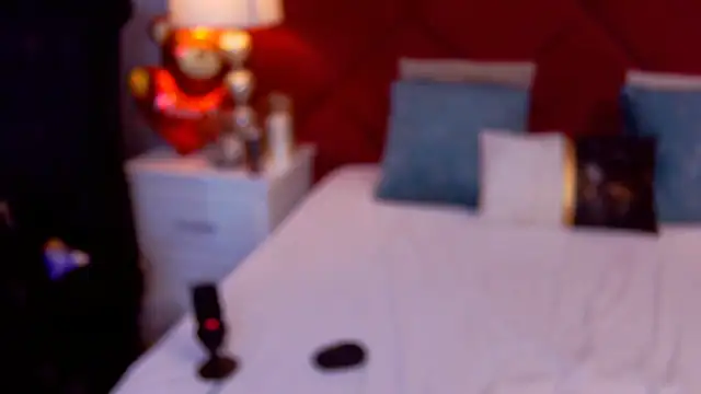 MinnieDrew online show from 02-13-26, 08:16