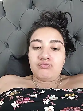 Hellen Alex online show from 01-15-26, 01:05