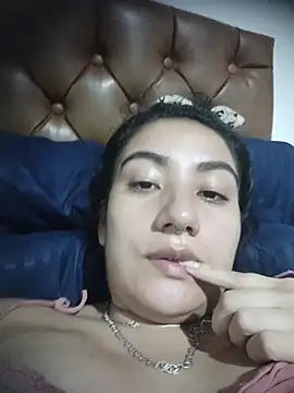 Hellen Alex online show from 03-31-26, 04:07